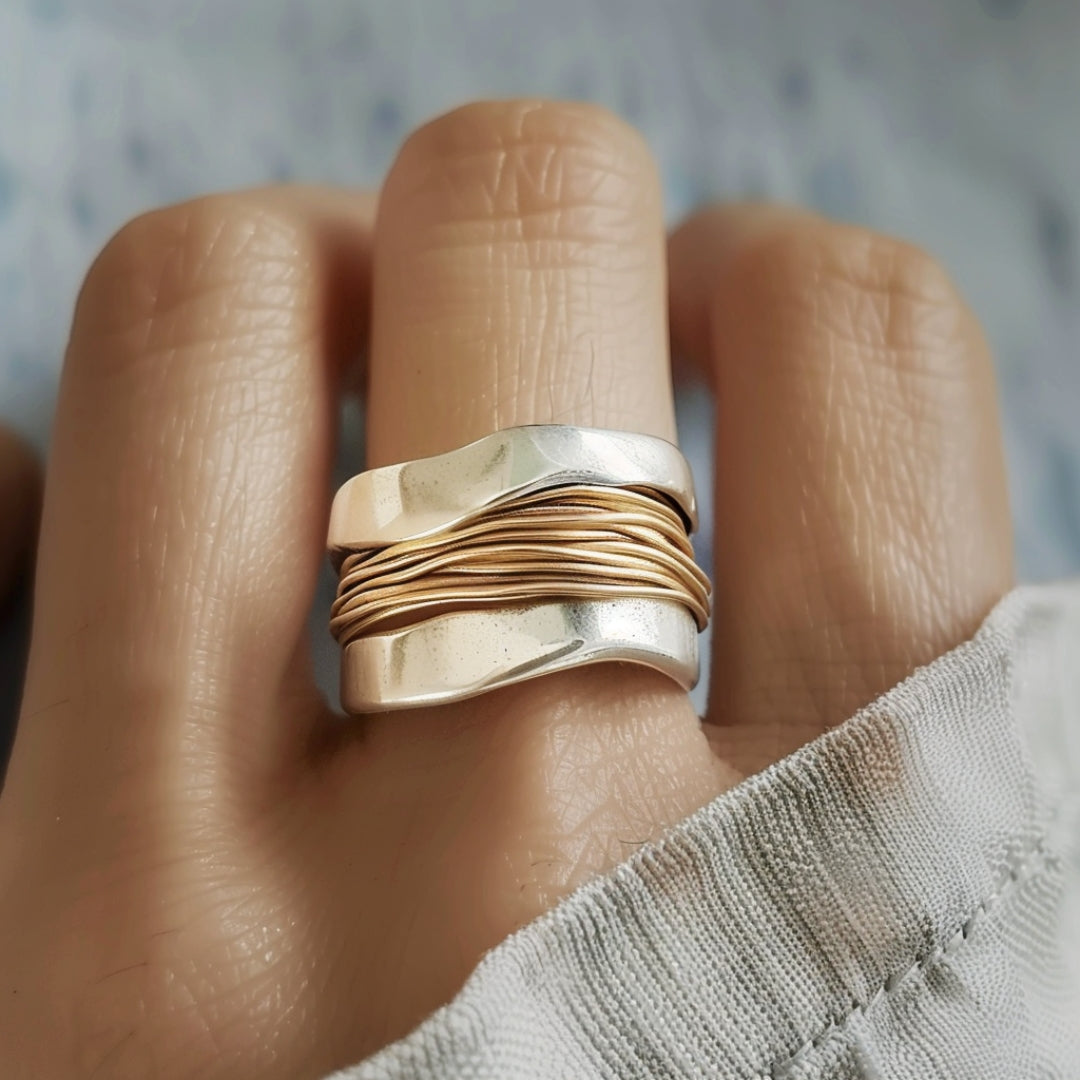 Ring made of gold-plated silver wire