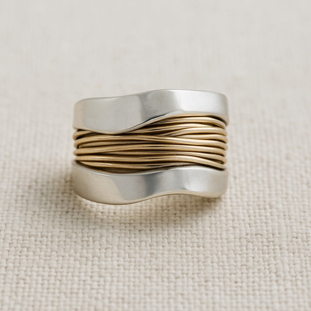 Ring made of gold-plated silver wire