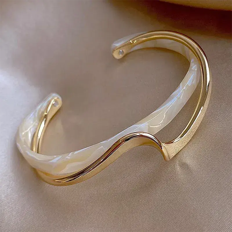 Elegant Open Bracelet in White Enamel and Gold