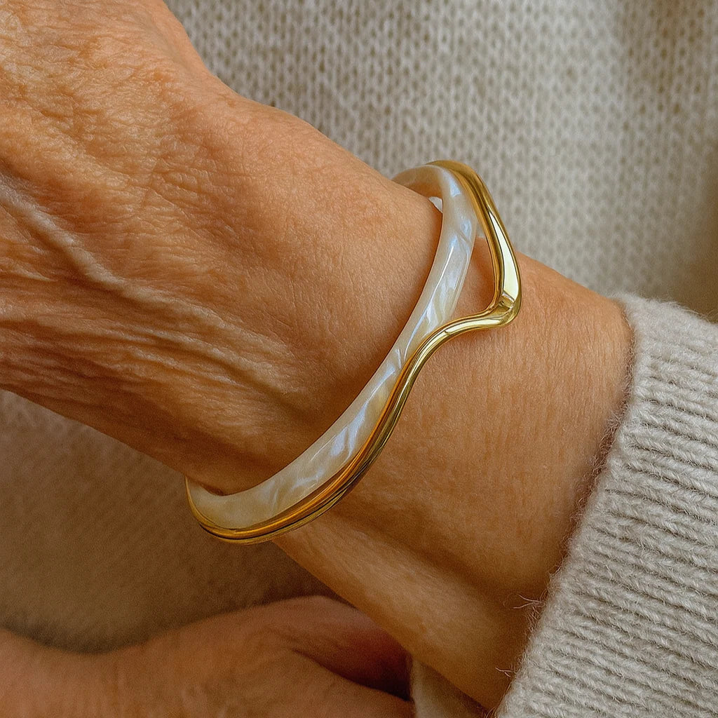 Elegant Open Bracelet in White Enamel and Gold