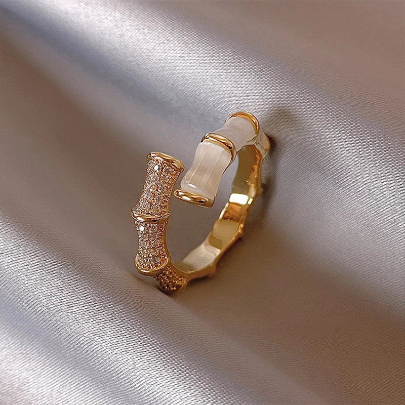 Luxury Adjustable Ring with White Opal in Gold