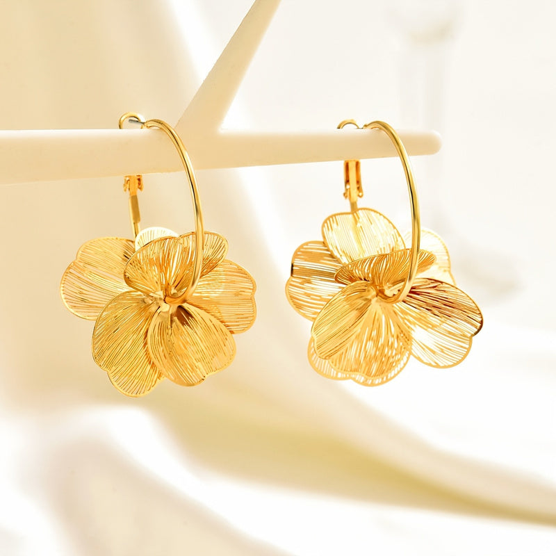 Exaggerated Gold Hollow Earrings
