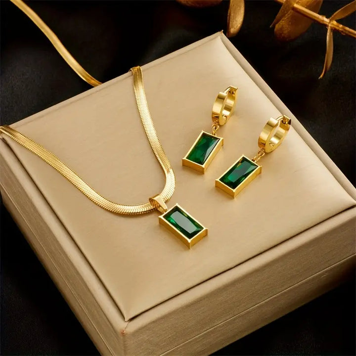 Elegant Iselotte Verdain Gold Jewellery Set